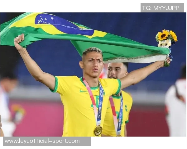 理查利森庆祝英超250场出场里程碑感慨荣幸与感激之情