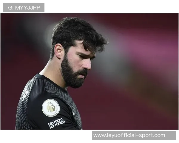 82岁老门将首发出战创纪录却遭惨败0比10被换下的悲情时刻