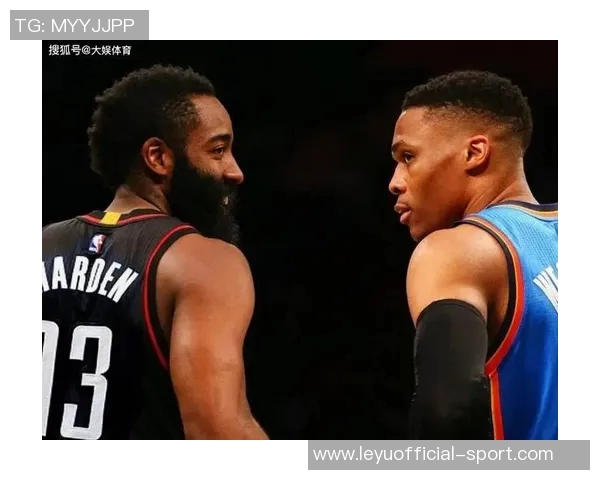 俄城三少威少杜兰特哈登成NBA得分榜前三名引发热议